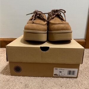 UGG women’s city function shoe brand new